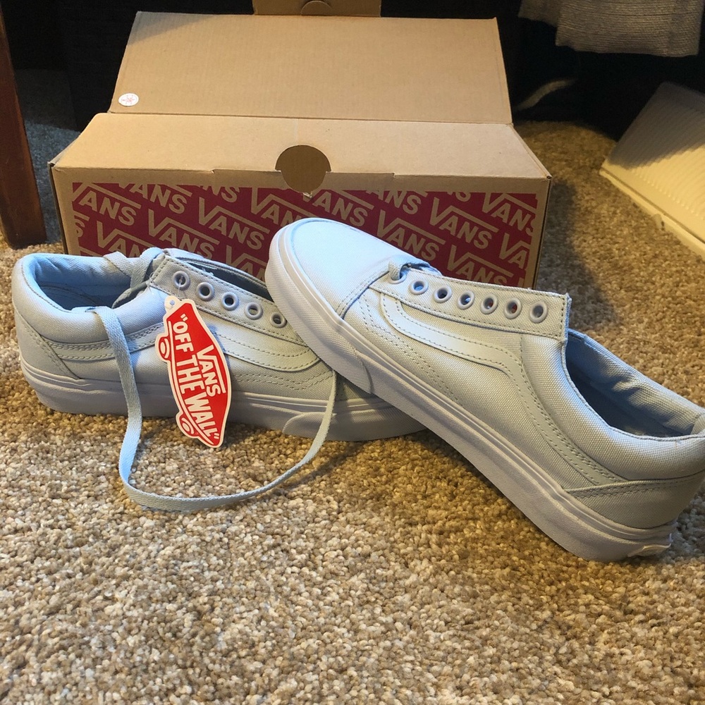 NWT Pastel Blue Vans size 8.5
